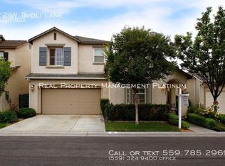 22 W Tivoli Ln, Clovis, CA 93619