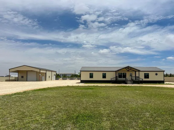355 Private Road 303 #B, Seminole, TX 79360