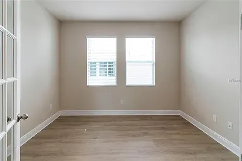 5550 Spanish Moss Cv — Photo 10