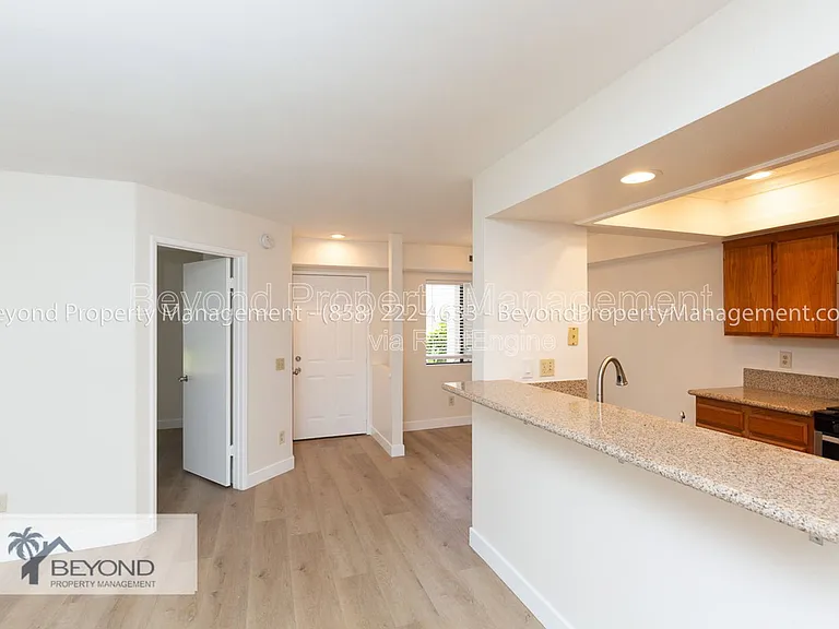 9316 Twin Trails Dr #104 — Photo 6