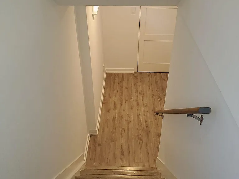 347 Ella Ct #LOWER — Photo 3