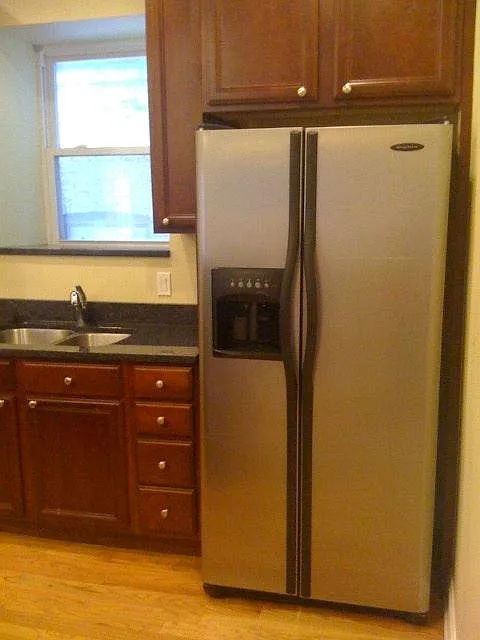 3 bed, 1800 sqft, $950 — Photo 4