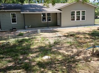 208 NE 8th St, Checotah, OK 74426