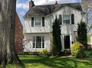3877 Bethany Rd, University Heights, OH 44118