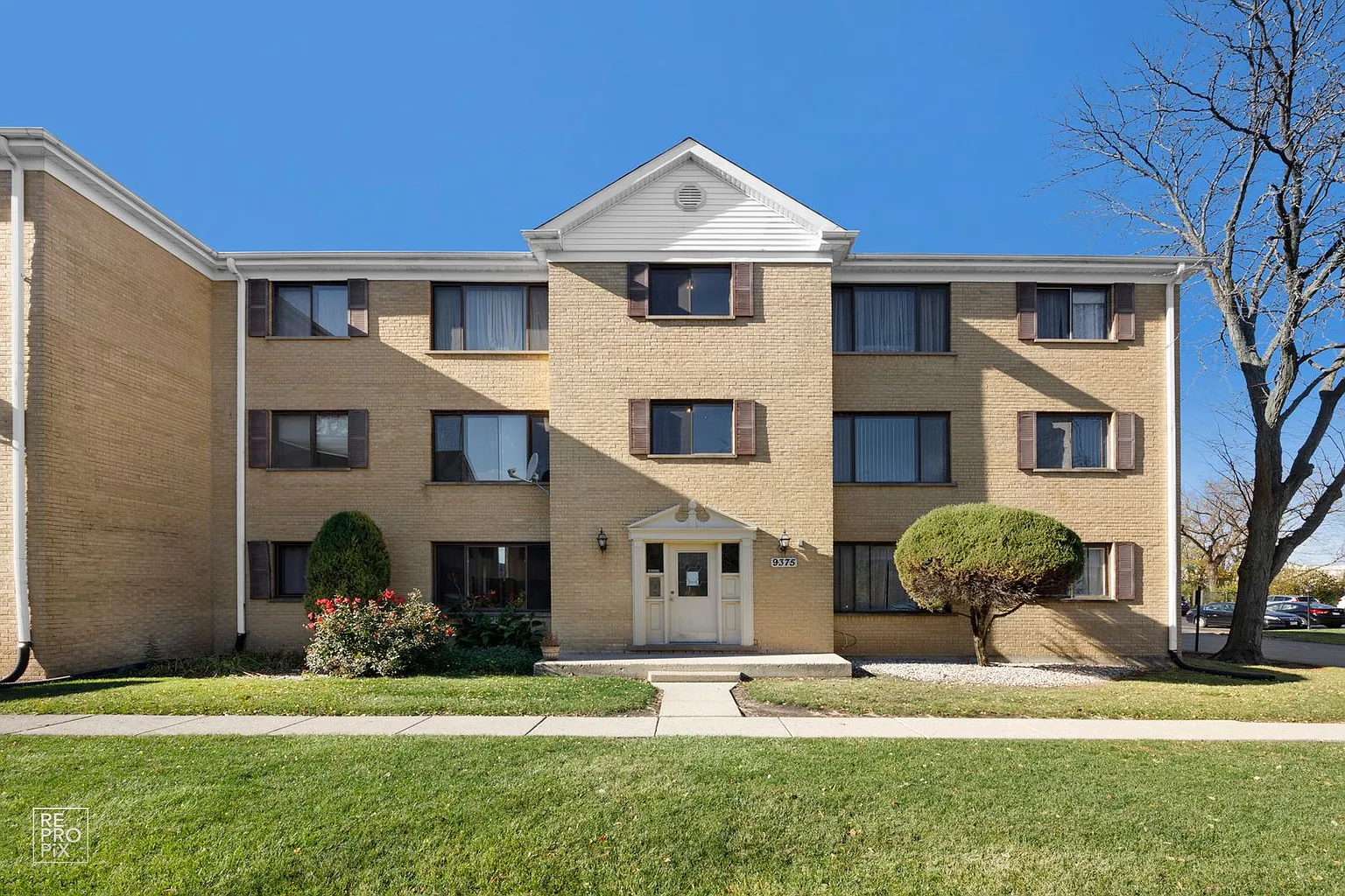 9375 Hamilton Ct Unit B photo 1