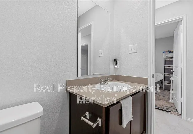 8730 Texas Risinger Dr — Photo 5