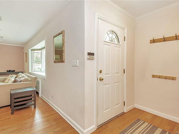 2nd image of 50 Abingdon Ln