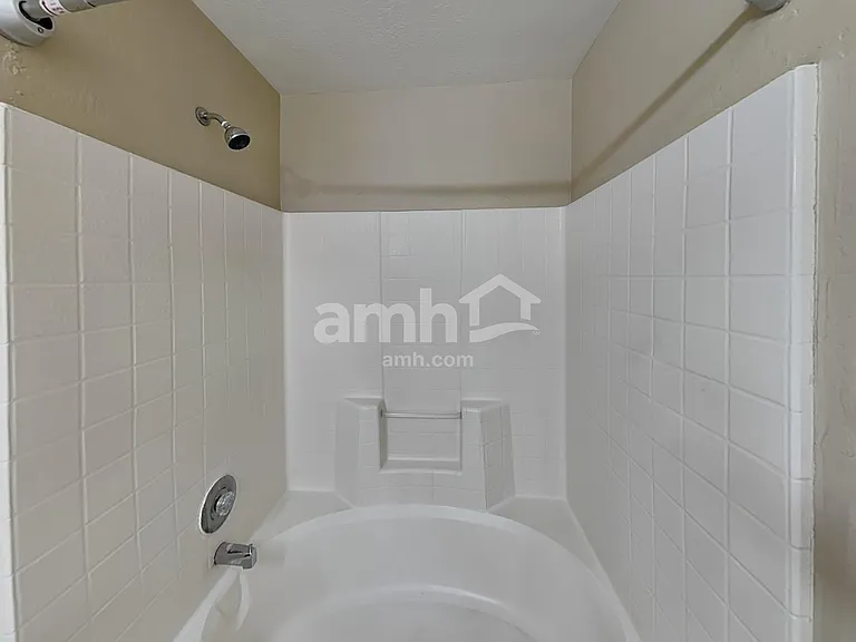 9029 W Avalon Dr — Photo 12