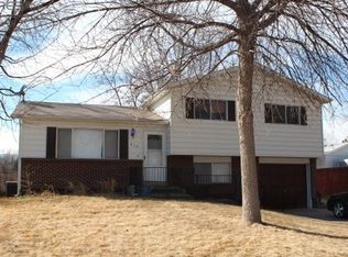 417 Briarwood Rd, Fort Collins, CO 80521