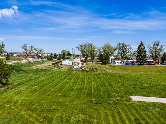 4th image of 1902 Fairway Ct
