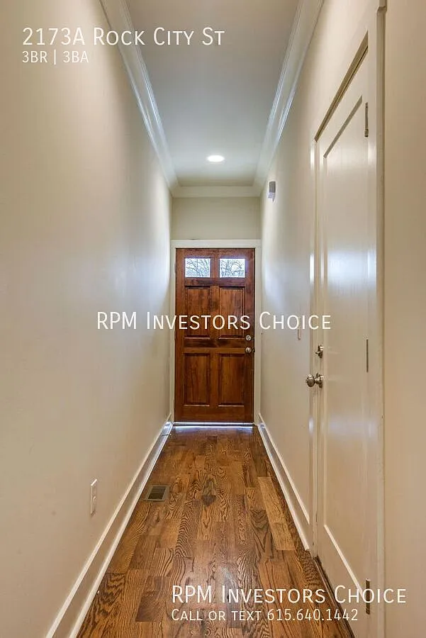Picture Perfect 3/2.5 Home in East Nashville! — Photo 2