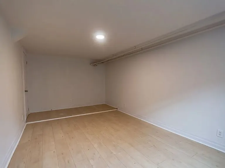 140 Stewart St #2 — Photo 11