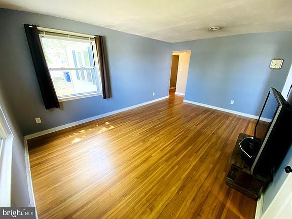 5th image of 1517 Seton Dr