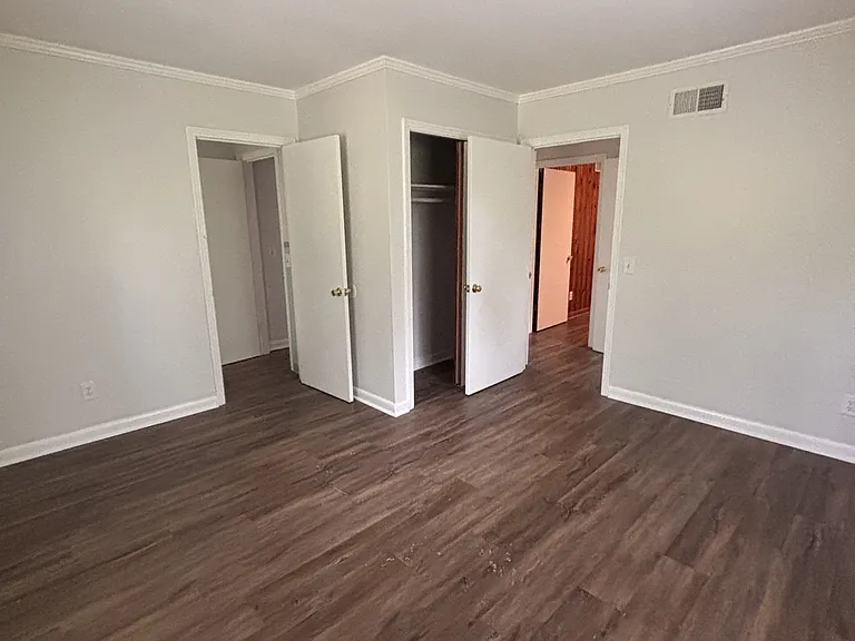 210 N Edgewood Dr — Photo 9