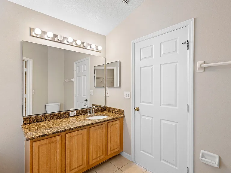 1911 Colonial Woods Blvd — Photo 23