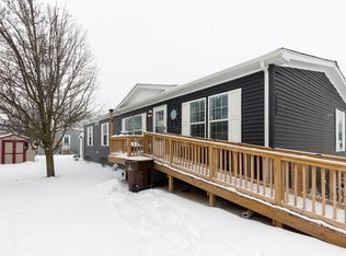 532 Harwood Ct, Eaton Rapids, MI 48827