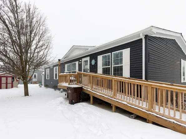 532 Harwood Ct, Eaton Rapids, MI 48827