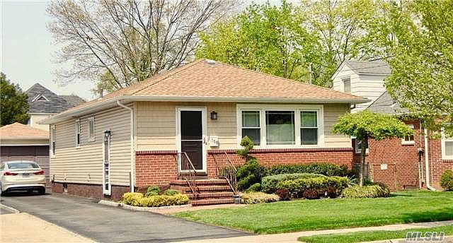 1st image of 108 Lakeview Ave