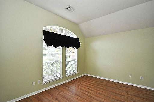 3rd image of 2007 Stanford Park Ct