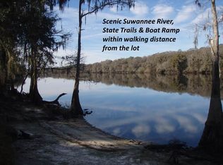 70 Southwest St, Trenton, FL 32693