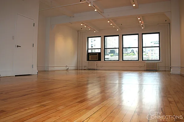 Rented by City Connections Realty | media 10