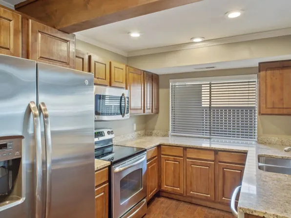 327 E Peach Ln S, Bountiful, UT 84010