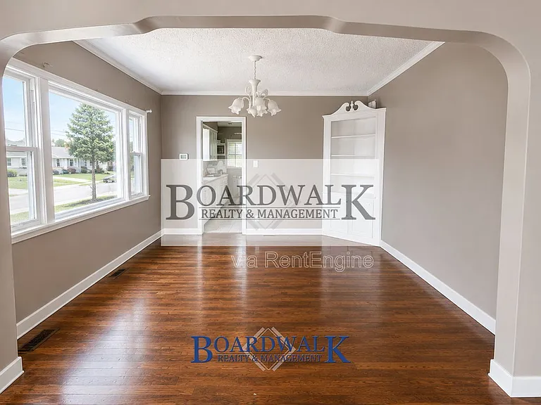 2725 S Lake St #1 — Photo 8