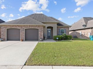 108 Bristow Bayou Rd, Broussard, LA 70518