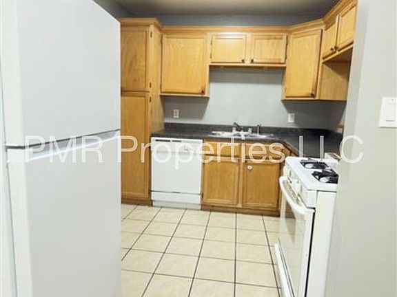 3rd image of 2311 NW Denver Ave