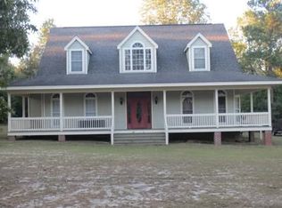 556 Gene Bland Rd, Jesup, GA 31545