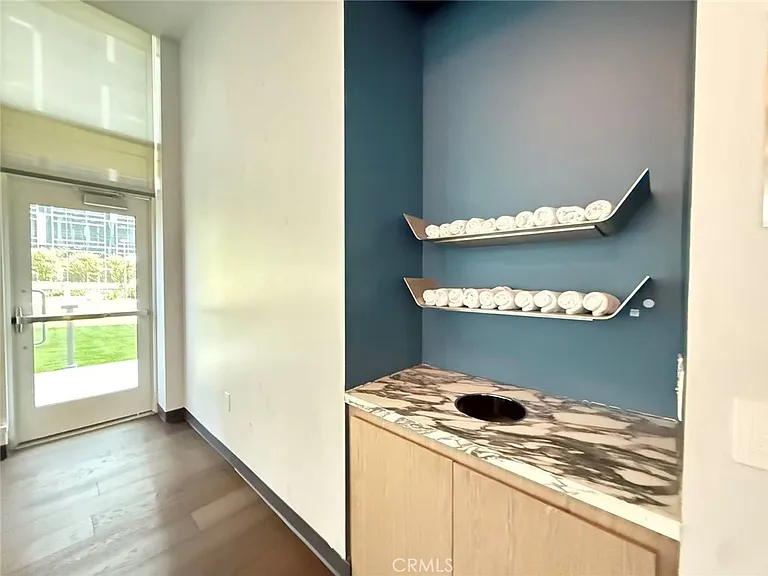 877 Francisco — Photo 24