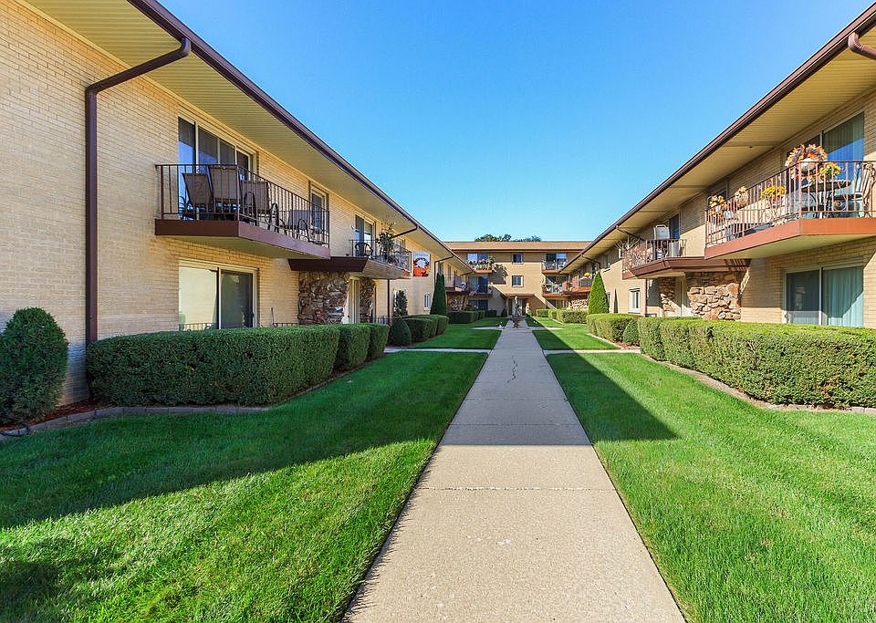 1st image of 6140 S Kensington Ave #1A
