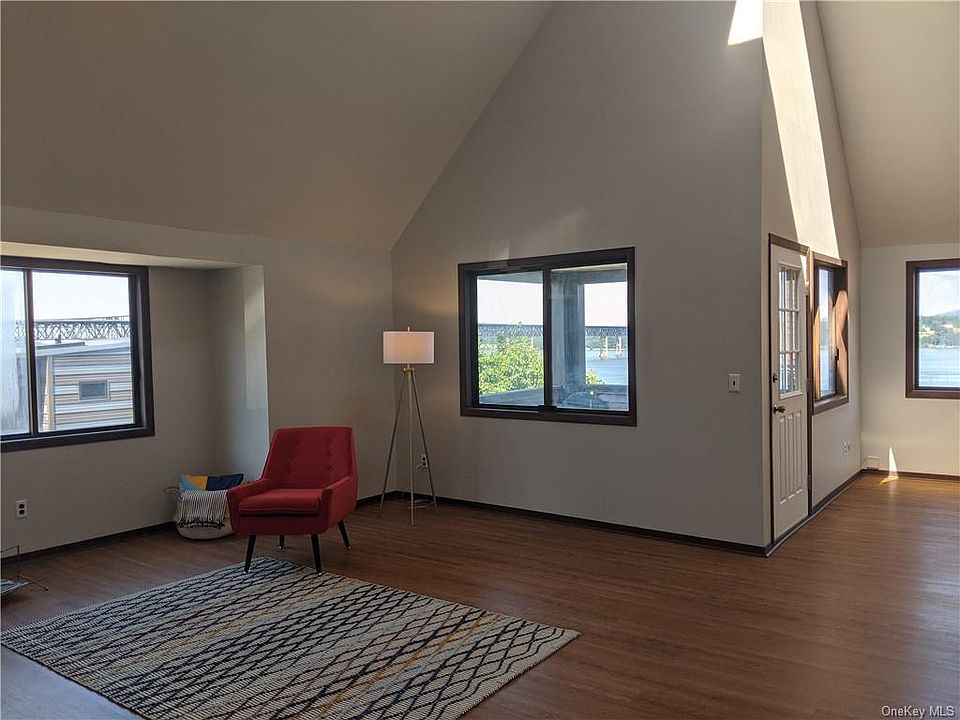 1st image of 350 N Water St APT 1-3