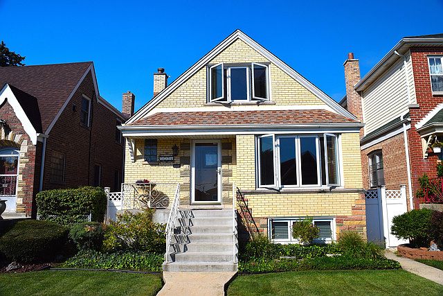 1st image of 5526 S Melvina Ave