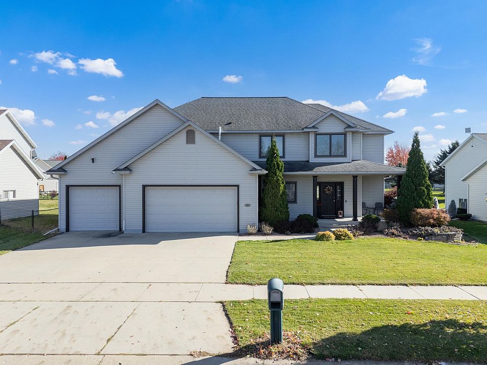 1st image of 2980 Darcy Dr NE