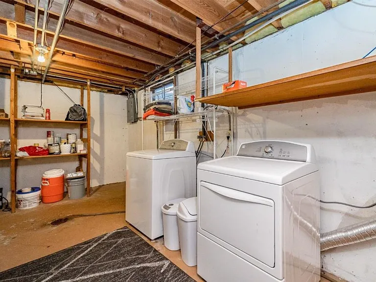 3822 Northwood Dr NE — Photo 13