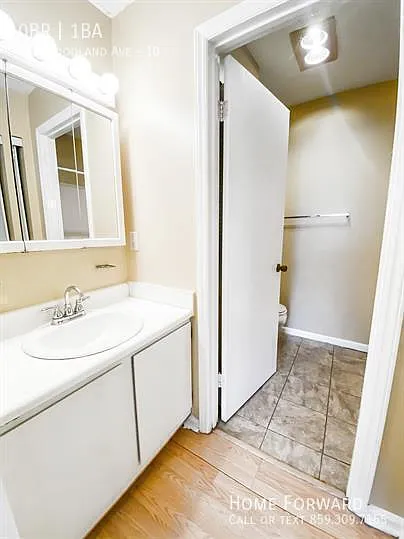 562 Woodland Ave #10 — Photo 9