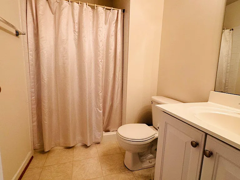 17754 Avenel Ln — Photo 16