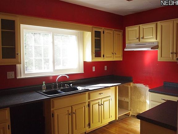 2nd image of 9550 E Washington St