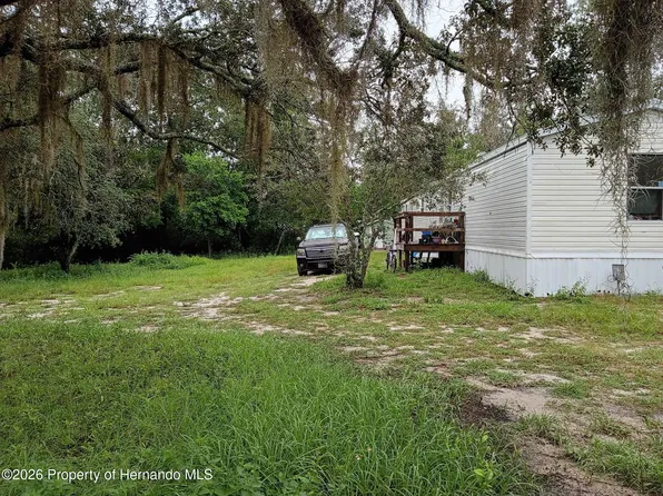 7294 Westview Ct, Weeki Wachee, FL 34613