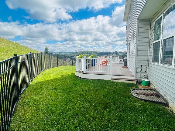 5th image of 456 Blackberry Ridge Dr