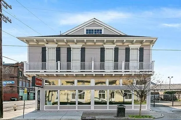 1848 Felicity St — Photo 2