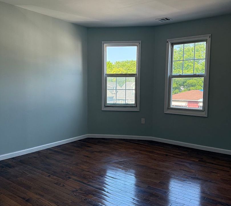 1st image of 240 Halsted St