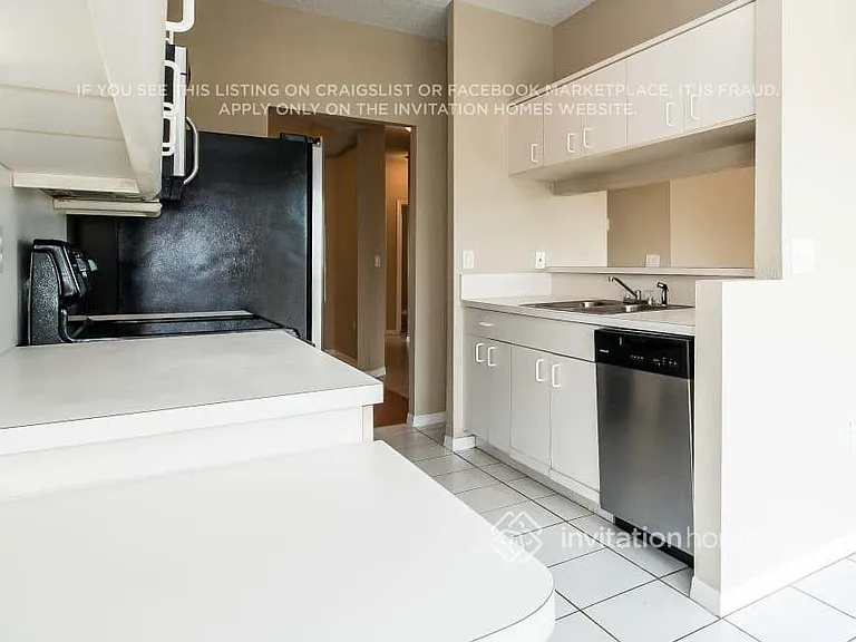 9191 SW 212th Ter — Photo 6