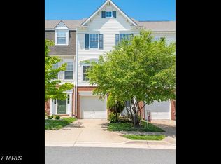 8126 Rainwater Cir, Manassas, VA 20111