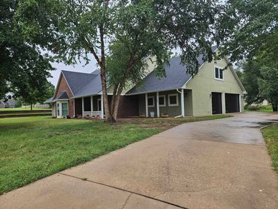 1923 Eastridge Dr, Arkansas City, KS, 67005