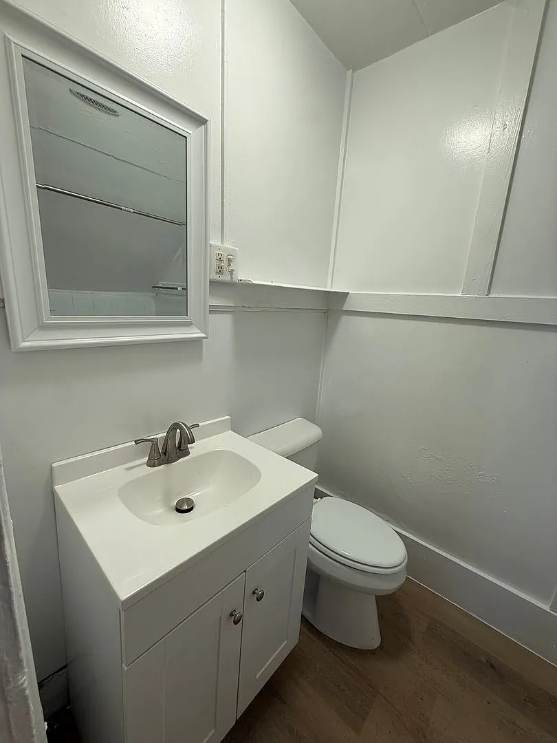 104 Parkview Street — Photo 3