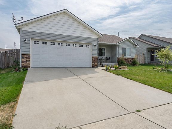 3rd image of 3150 N Livorno Ct