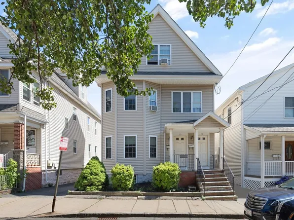 20 Peirce Ave, Everett, MA 02149