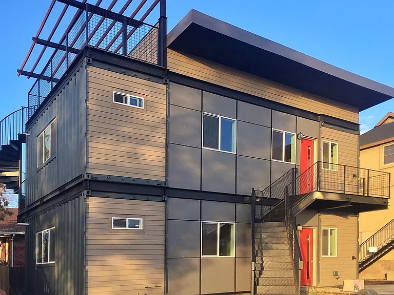 451 Holcomb Ave — Photo 1